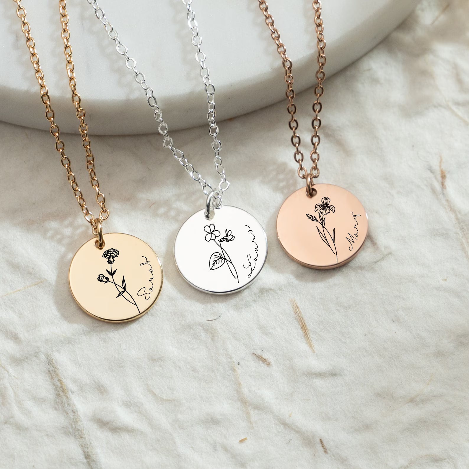 Personalized Birth Flower Necklace with Name – Meaningful Gift for Her, Birthday or Valentine’s Day Jewelry